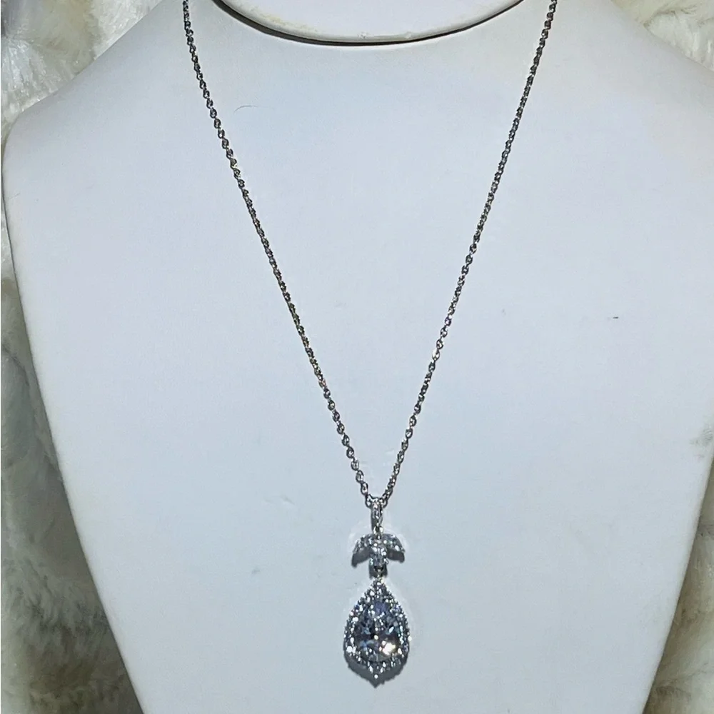 N/A costume jewelry